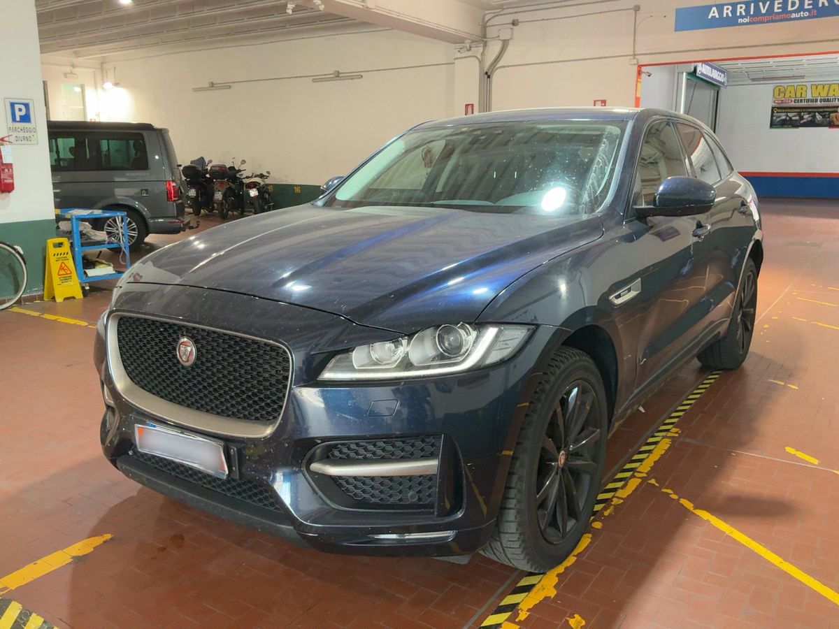 Jaguar F-Pace 2017