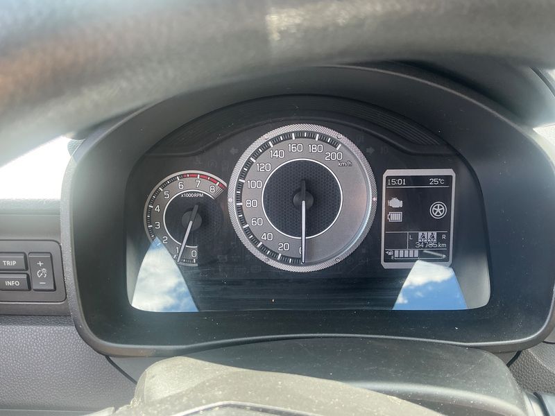 Suzuki Ignis 1.2 DualJet Mild-Hybrid Comfort 4x4 — zdjęcie 13