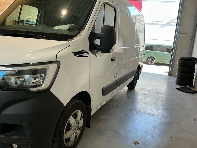 Renault Master 2.3 dCi L2H2 HKa 3,5t — zdjęcie 2