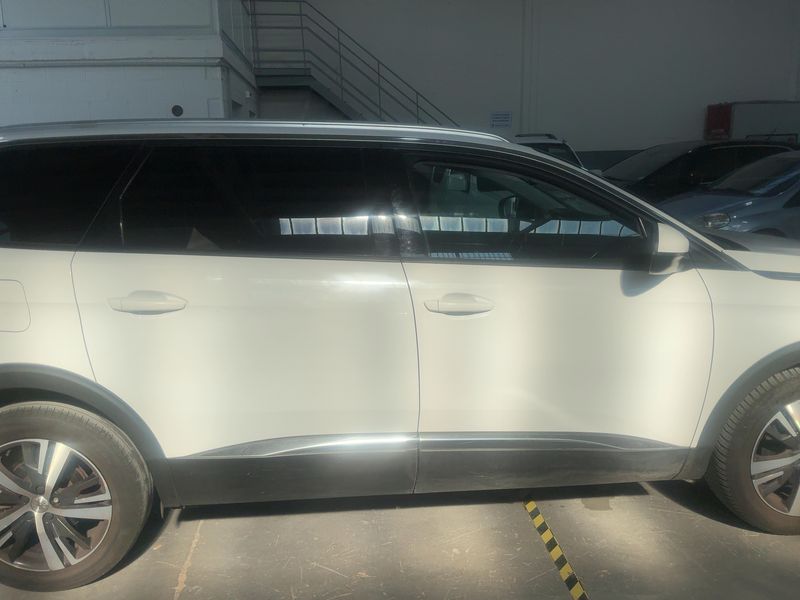 Peugeot 5008 1.5 Blue-HDi Allure 2019 – снимка 10
