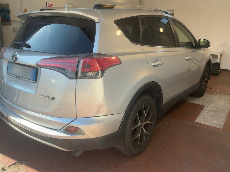 Toyota RAV 4 2.0 D-4D Style 2016 – снимка 8