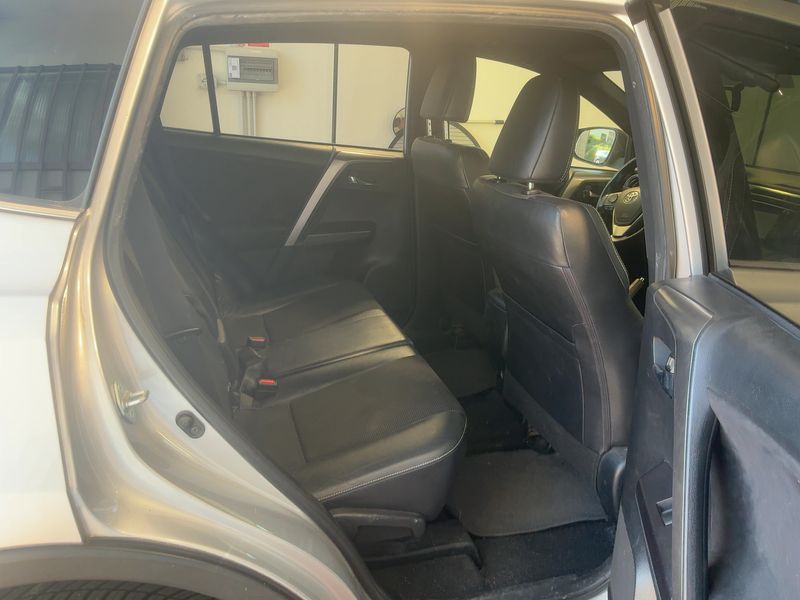 Toyota RAV 4 2.0 D-4D Style 2016 – снимка 19
