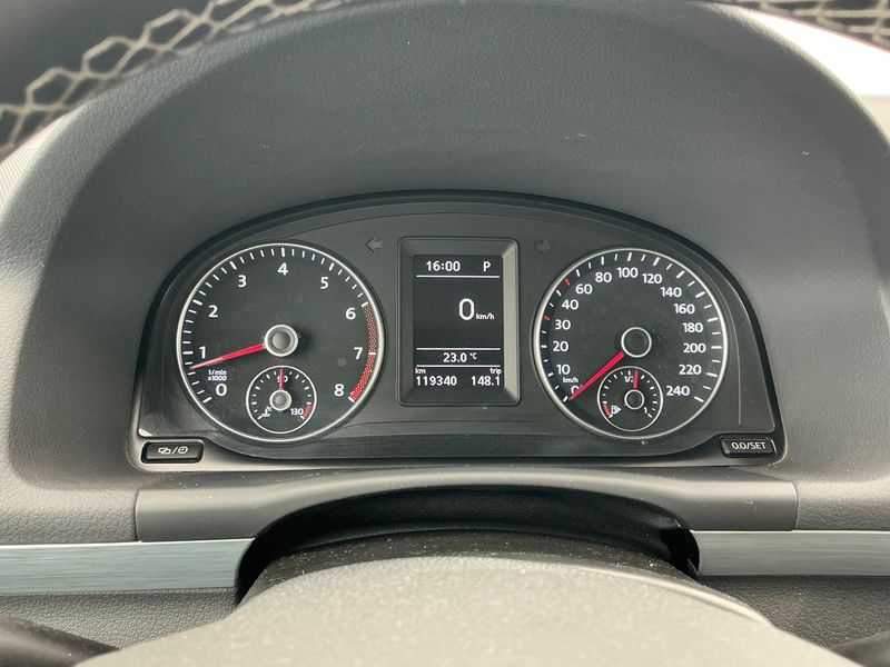 Volkswagen Touran 1.4 TSI Cup — zdjęcie 13