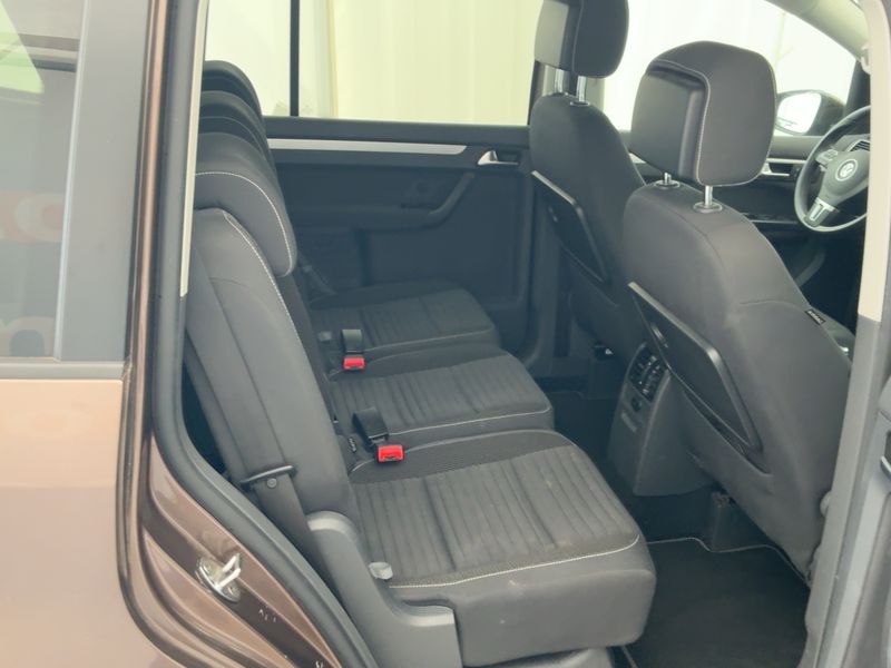 Volkswagen Touran 1.4 TSI Cup — zdjęcie 14