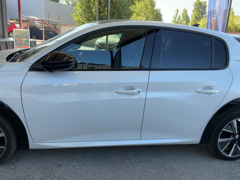 Peugeot 208 1.2 PureTech GT — zdjęcie 4