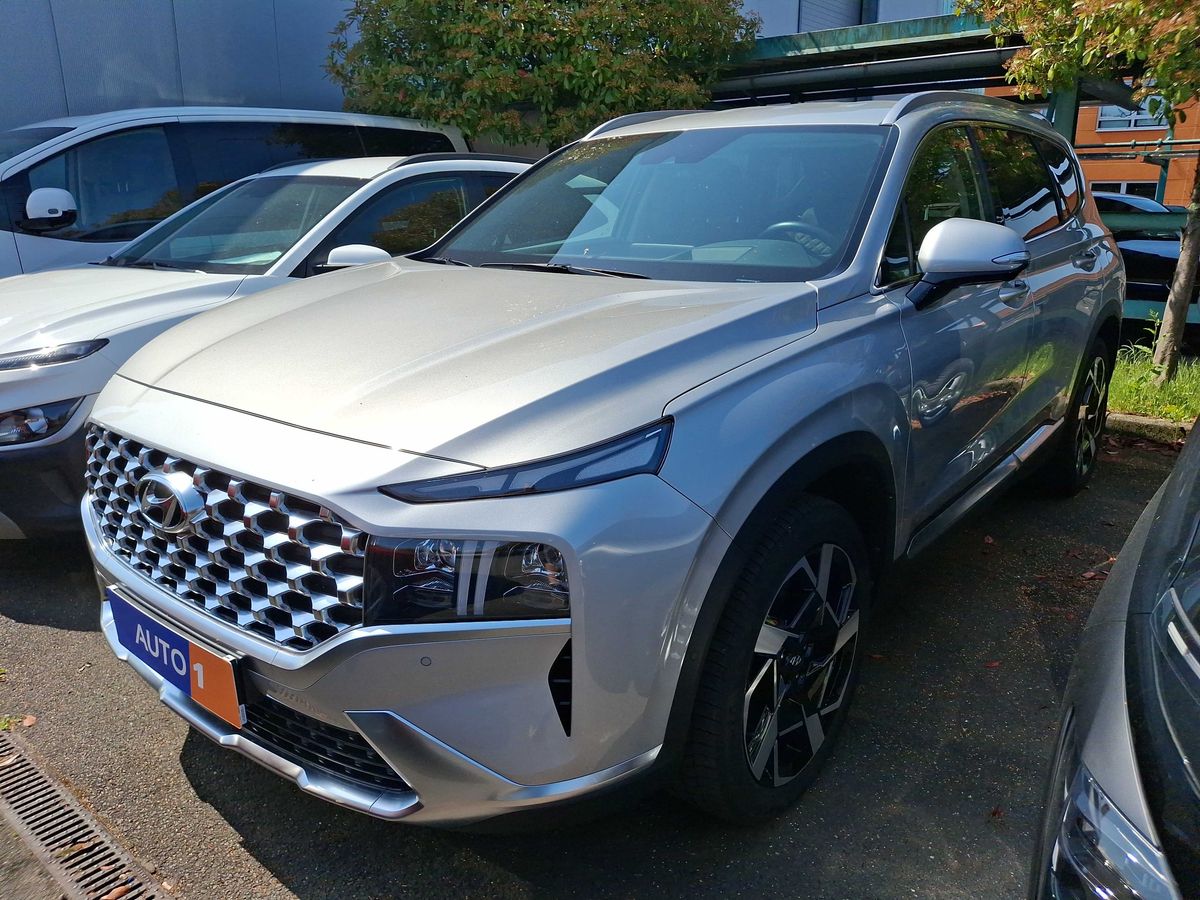 Hyundai Santa 2023 — photo 1