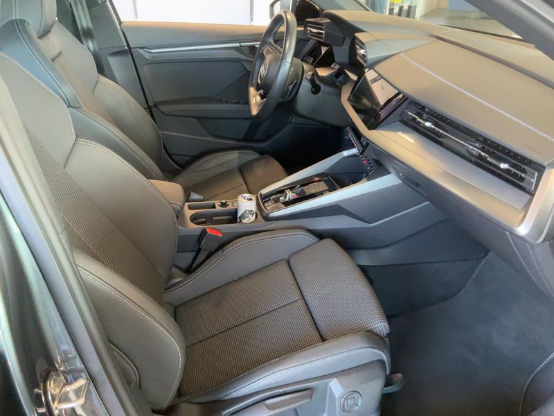 Audi S3 Sportback 2.0 TFSI quattro — zdjęcie 11
