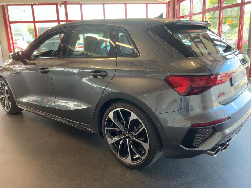 Audi S3 Sportback 2.0 TFSI quattro — zdjęcie 3
