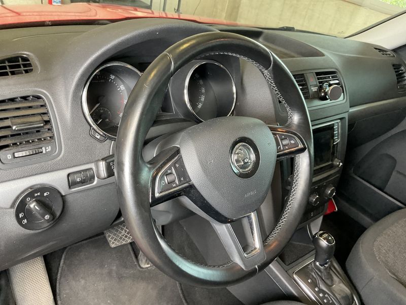 Skoda Yeti 1.2 TSI Active 2015 – снимка 24