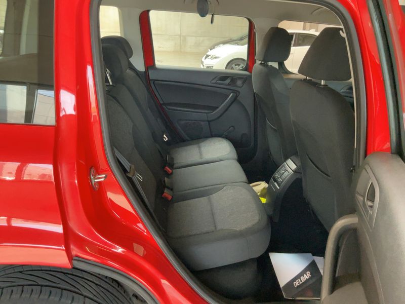 Skoda Yeti 1.2 TSI Active 2015 – снимка 19