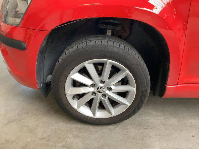 Skoda Yeti 1.2 TSI Active 2015 – снимка 3