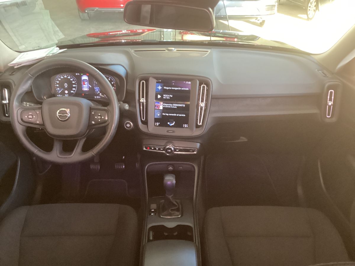 Volvo XC40 2021 — photo 18