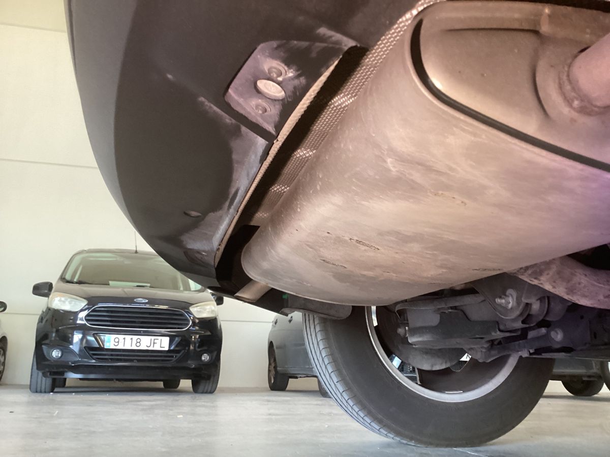 Volvo XC40 2021 — photo 25