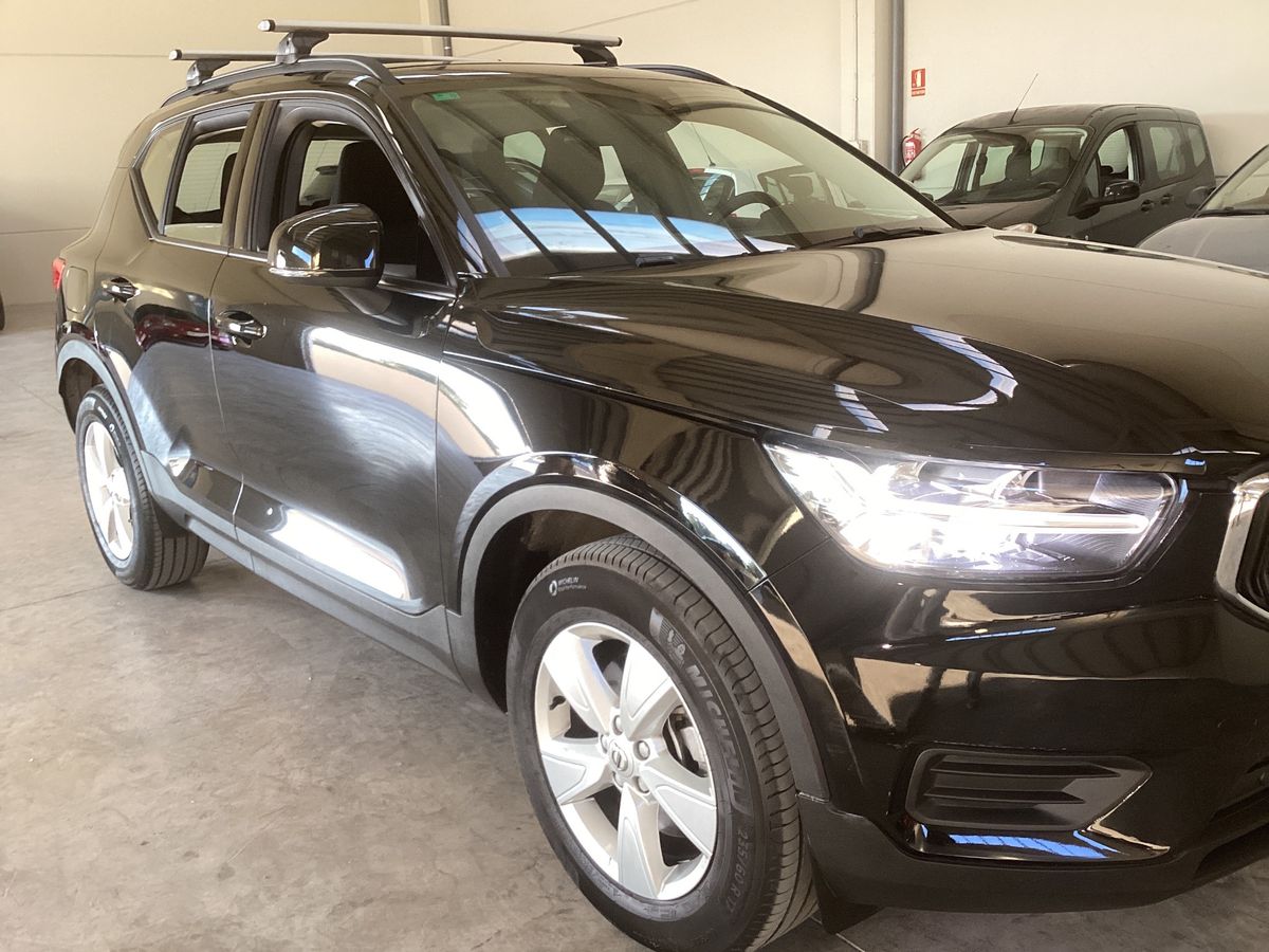 Volvo XC40 2021 — photo 13