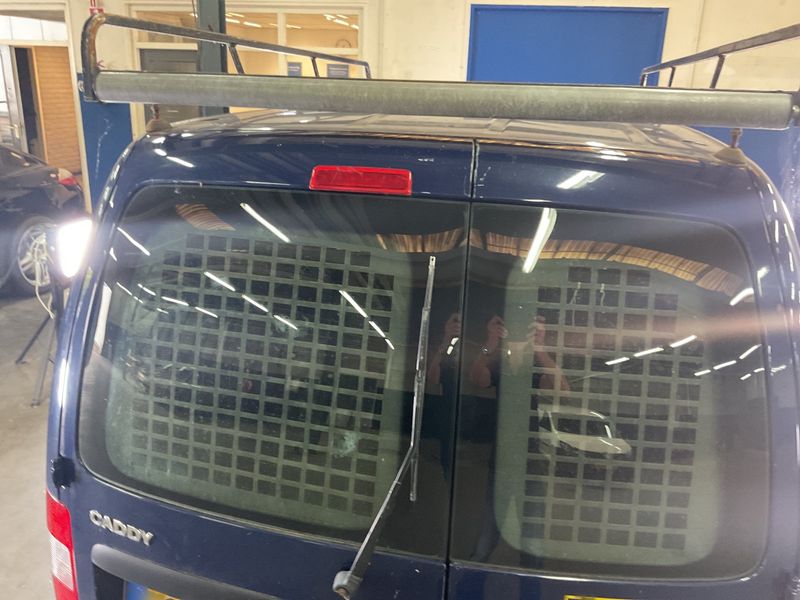 Volkswagen Caddy 1.9 TDI Kasten 2010 – снимка 29