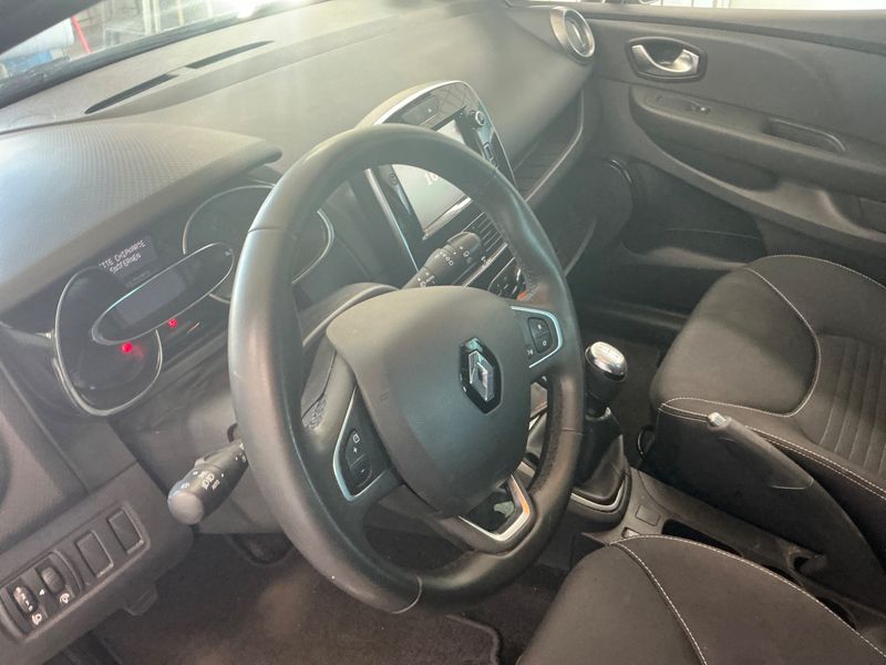 Renault Clio 1.2 Limited 2017 – снимка 37