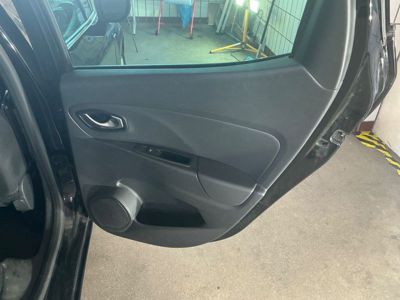 Renault Clio 1.2 Limited 2017 – снимка 33