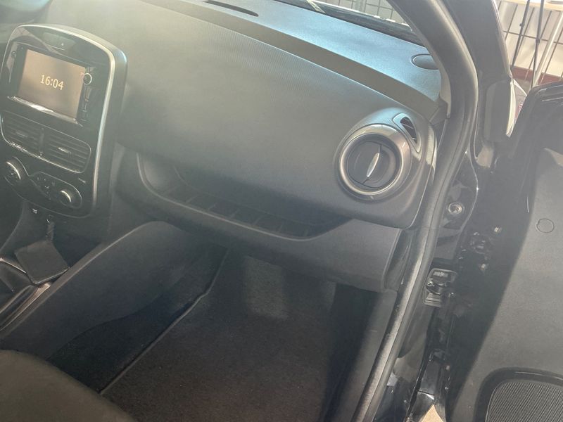Renault Clio 1.2 Limited 2017 – снимка 31