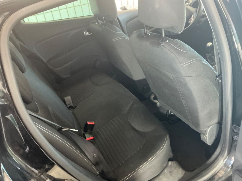 Renault Clio 1.2 Limited 2017 – снимка 39