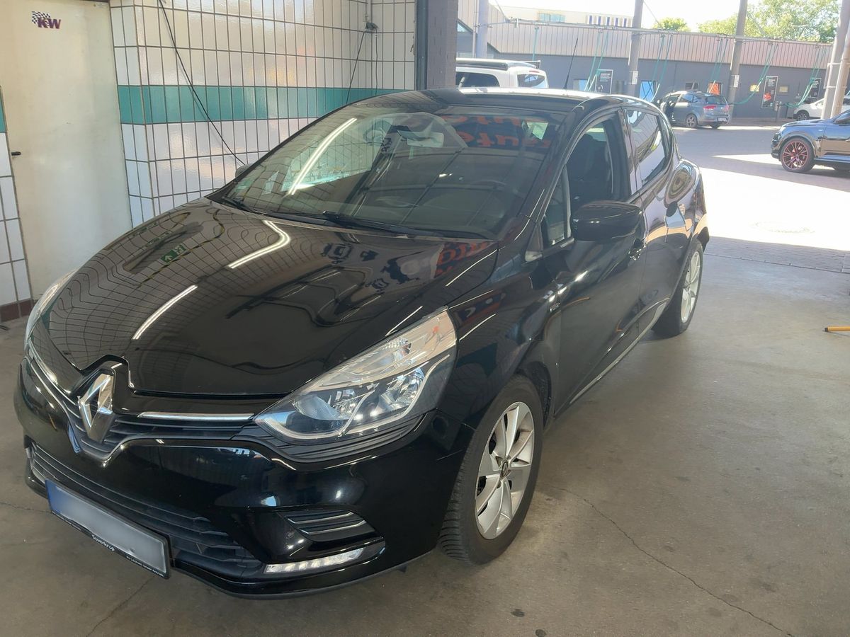Renault Clio 2017 — photo 1