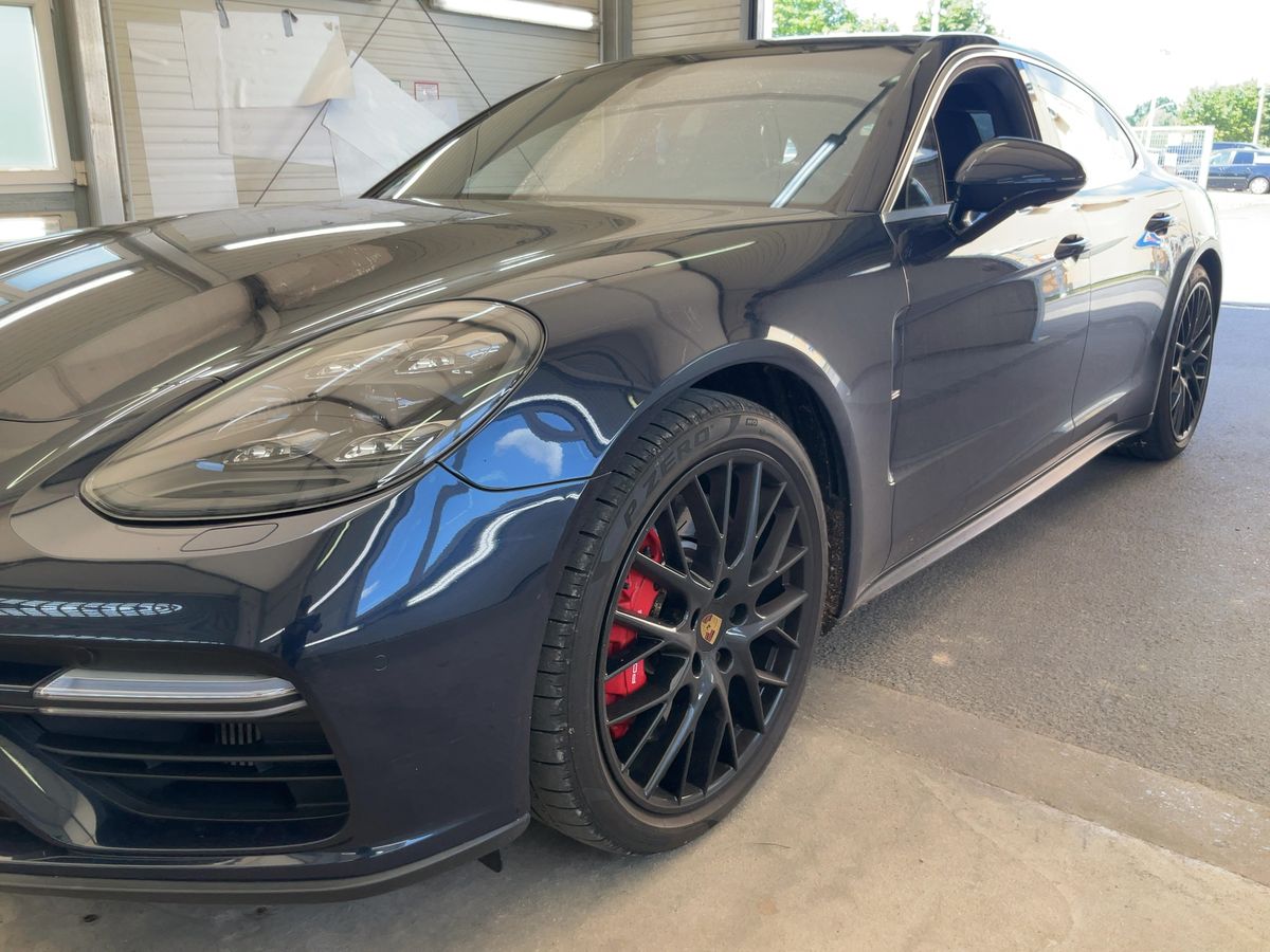 Porsche Panamera 2016 — photo 1