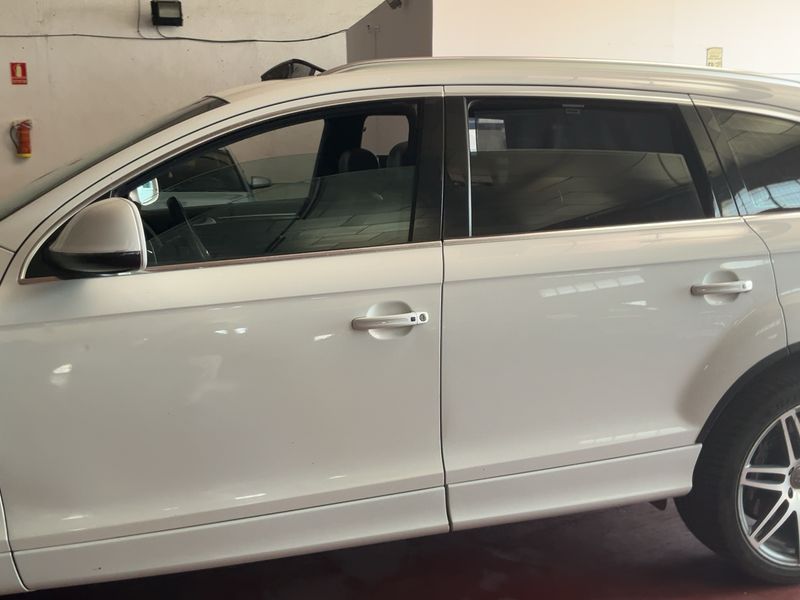 Audi Q7 4.2 V8 TDI quattro Ambition — zdjęcie 4