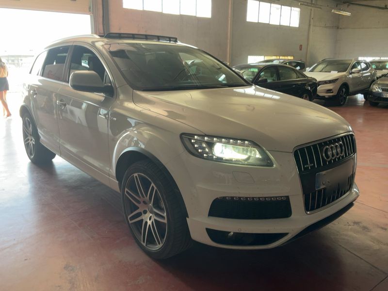 Audi Q7 4.2 V8 TDI quattro Ambition — zdjęcie 8