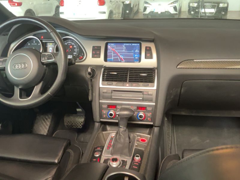 Audi Q7 4.2 V8 TDI quattro Ambition — zdjęcie 12
