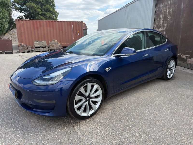 Tesla Model 3 Long Range Dual AWD AWD — zdjęcie 2