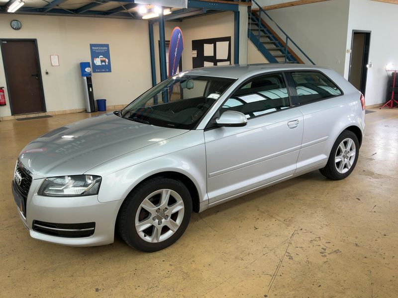 Audi A3 1.4 TFSI Attraction — zdjęcie 2