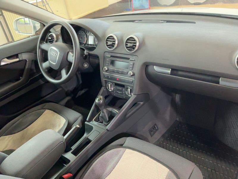 Audi A3 1.4 TFSI Attraction — zdjęcie 12