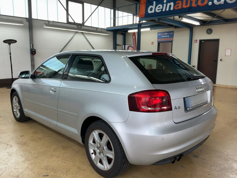 Audi A3 1.4 TFSI Attraction — zdjęcie 3