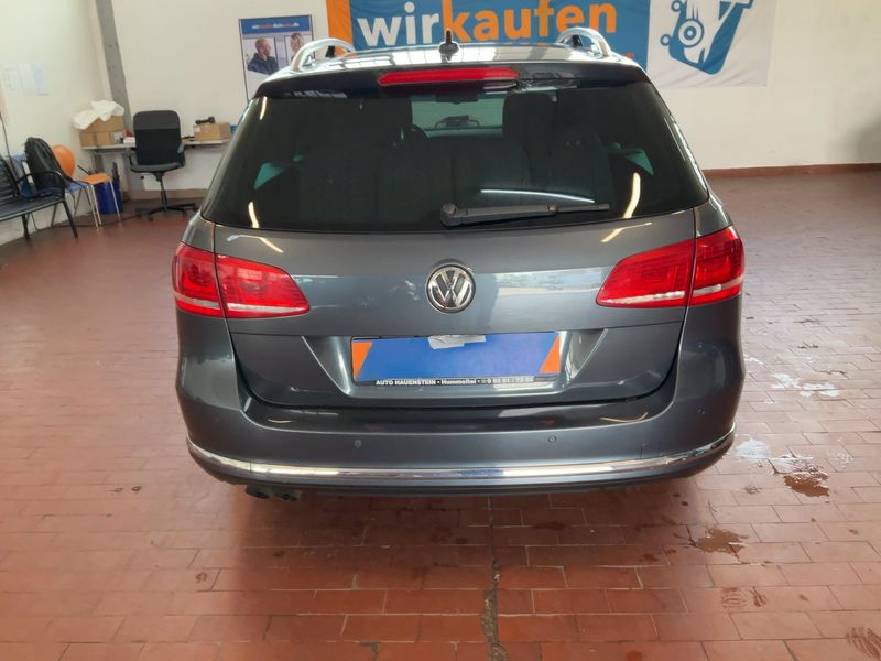 Volkswagen Passat 2.0 TDI Highline BlueMotion Tech 2013 – снимка 7