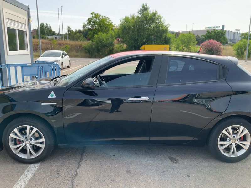 Alfa Romeo Giulietta 1.4 Turbo Distinctive 2013 – снимка 4