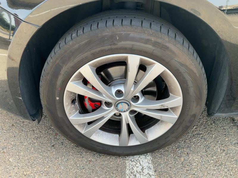 Alfa Romeo Giulietta 1.4 Turbo Distinctive 2013 – снимка 3