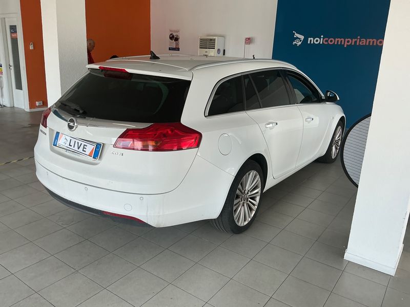 Opel Insignia Sports Tourer 2.0 CDTI Cosmo — zdjęcie 2