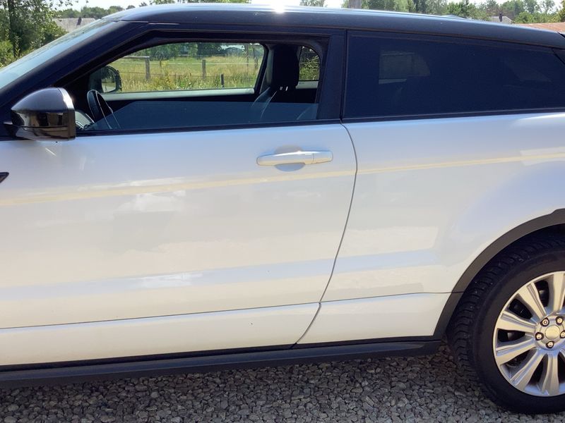 Land Rover Evoque 2.2 Td4 Dynamic — zdjęcie 4
