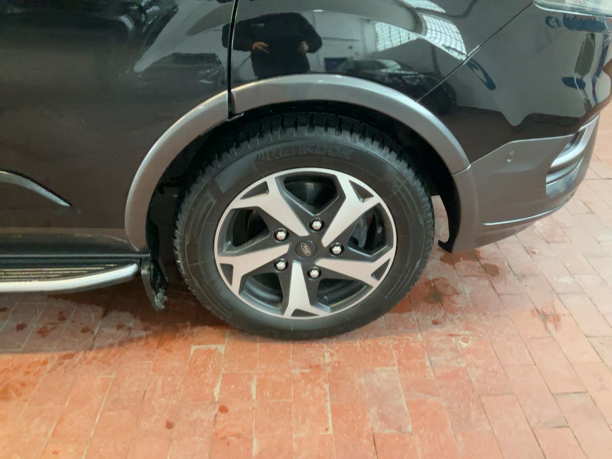 Ford Tourneo 2024 — photo 12