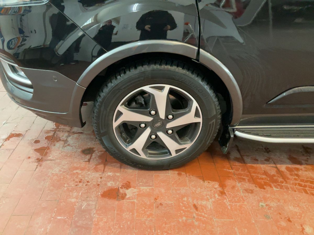 Ford Tourneo 2024 — photo 4
