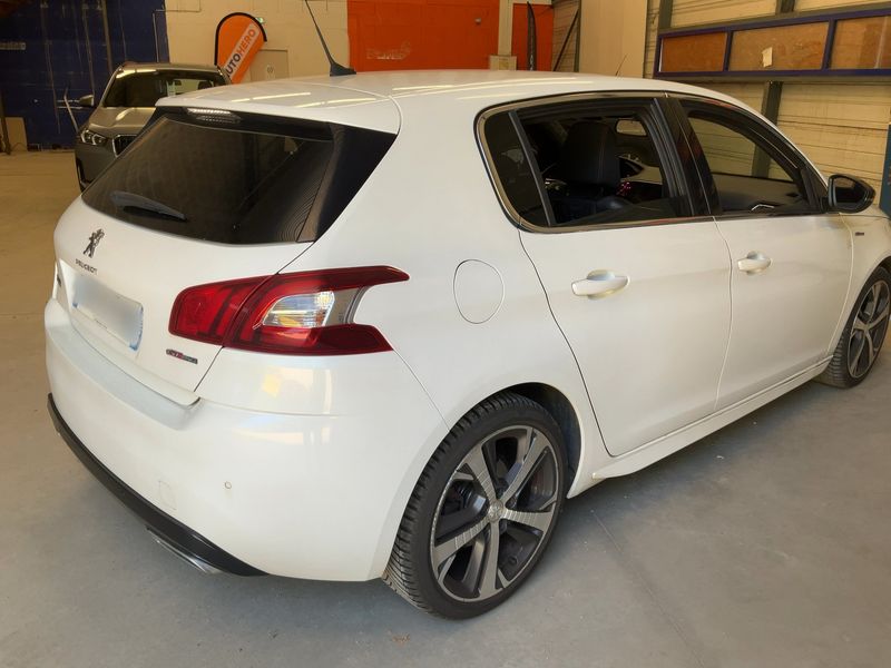 Peugeot 308 2.0 Blue-HDi GT Line 2016 – снимка 8
