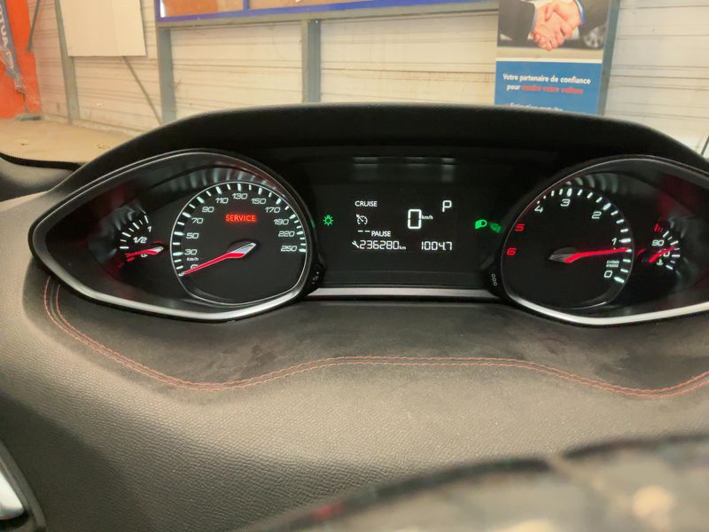 Peugeot 308 2.0 Blue-HDi GT Line 2016 – снимка 18