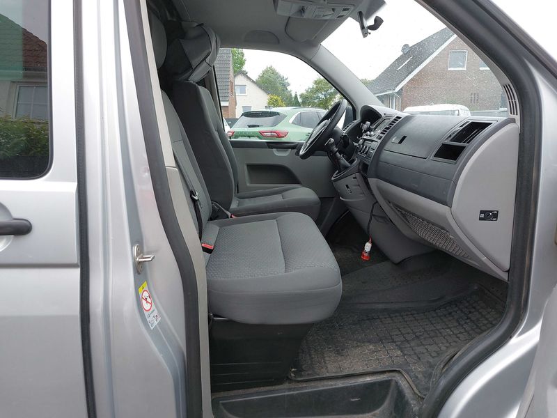 Volkswagen T5 Kombi 2.0 TDI 4Motion — zdjęcie 10
