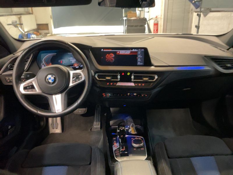BMW 1er 118d M Sport 2022 – снимка 17
