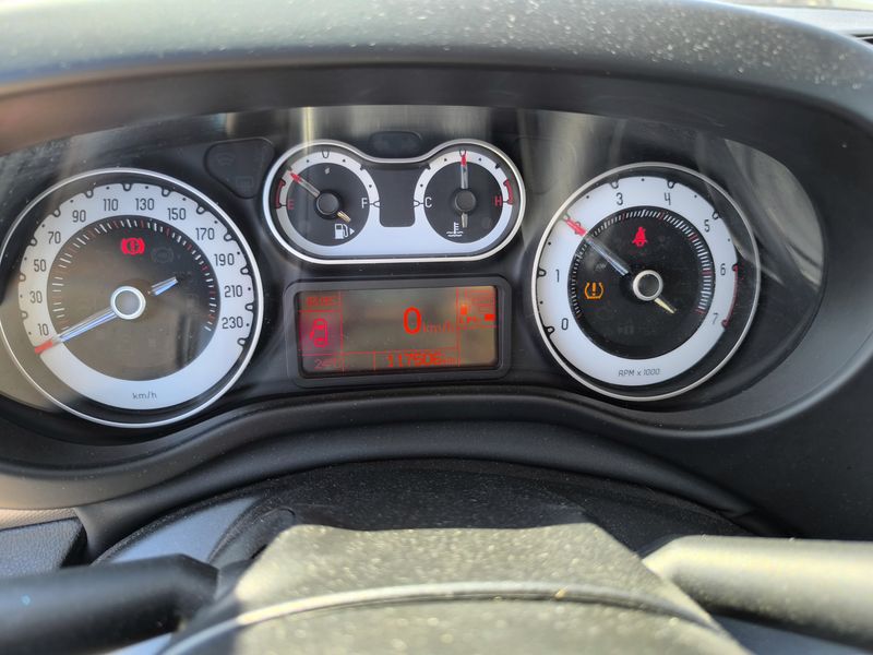 Fiat 500L 1.4 T-Jet LPG Pop — zdjęcie 12