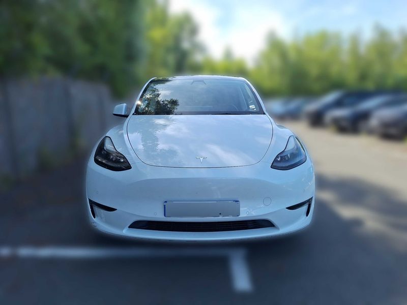 Tesla Model Y Max Range Dual AWD AWD — zdjęcie 7