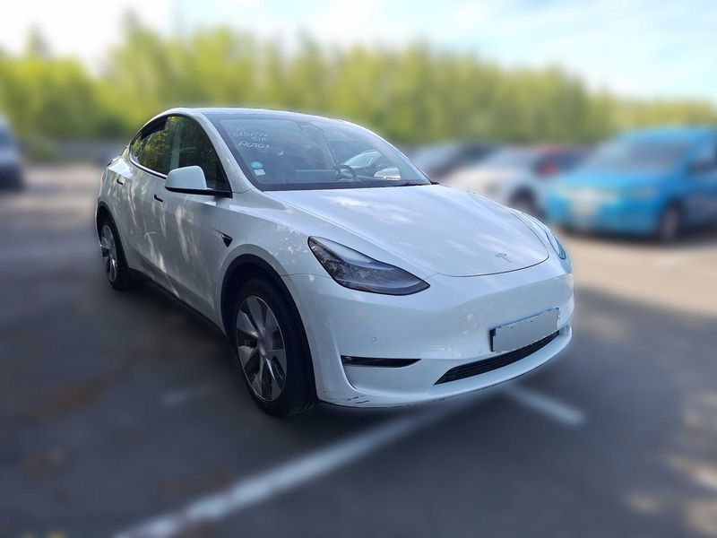 Tesla Model Y Max Range Dual AWD AWD — zdjęcie 6