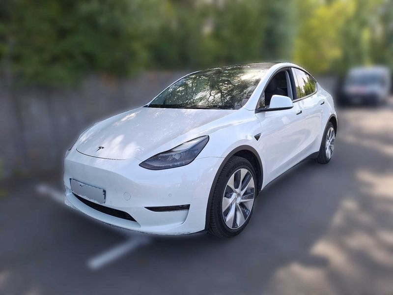 Tesla Model Y Max Range Dual AWD AWD