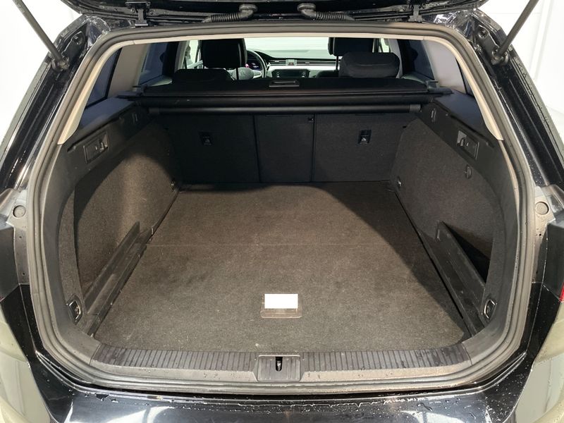 Volkswagen Passat 2.0 TSI Business — zdjęcie 5