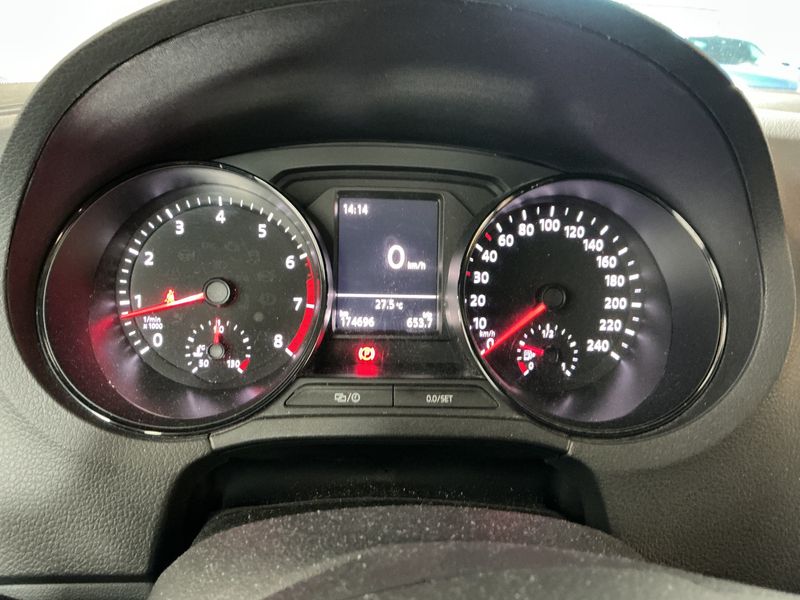Volkswagen Polo 1.2 TSI Advance BlueMotion Tech 2014 – снимка 18