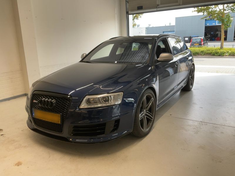 Audi RS 6 5.0 V10 FSI quattro